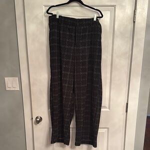 Chic Black Plaid Trousers